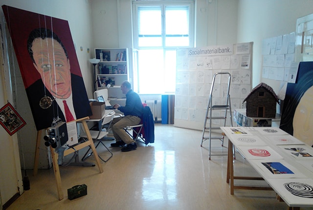 Kinsella in his studio in Kriehubergasse 24-26, 1050 Vienna, © James P. Kinsella